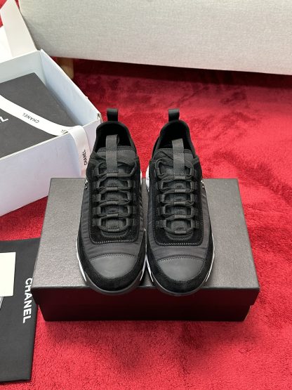 Chanel black men's and women's couple's mixed craftsmanship embroidery style versatile casual sports shoes