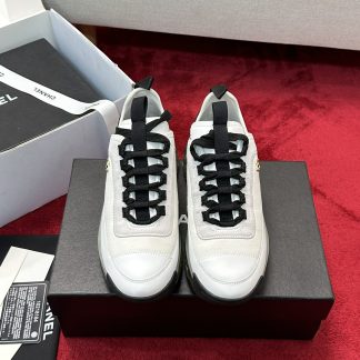 Chanel men's and women's couple's white and black mixed craft embroidery style versatile casual sports shoes
