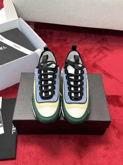 Chanel men's and women's couple's blue-green mixed-match craft embroidery style versatile casual sports shoes
