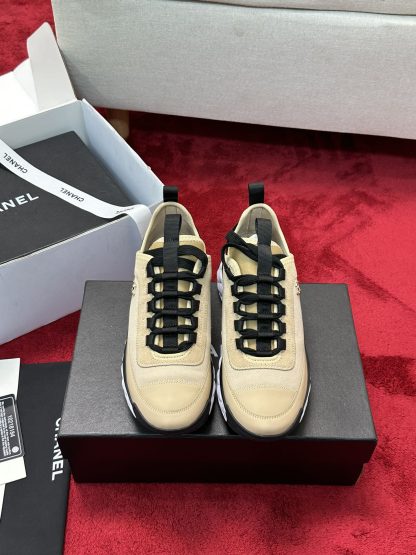 Chanel men's and women's couple's versatile fashionable apricot color mix and match casual sports shoes
