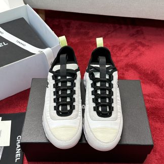 Chanel men's and women's couple's versatile fashion white mix and match casual sports shoes