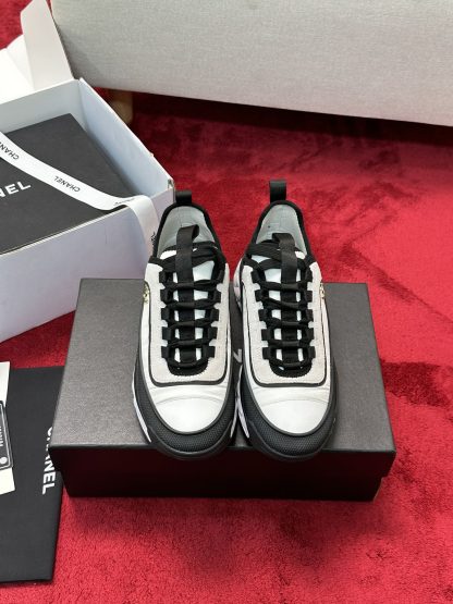 Chanel classic black and white all-match casual sneakers for men and women
