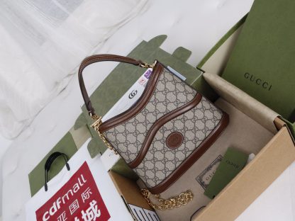 Gucci Interlocking Double G Oval Shoulder Bag