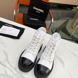 Chanel Fall/Winter White Trendy Boots