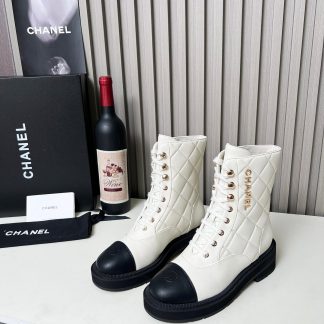 Chanel autumn and winter new electric show diamond style beige boots