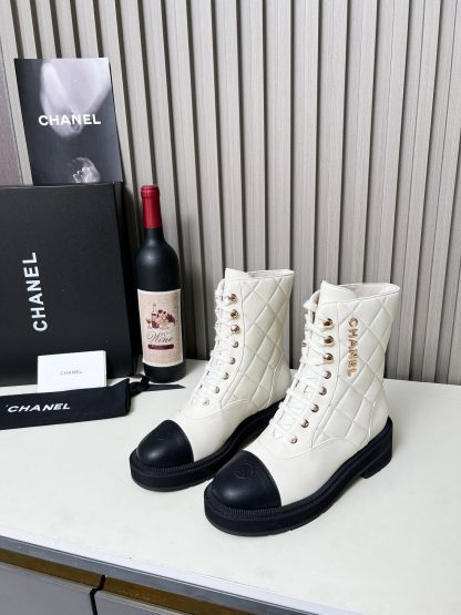 Chanel autumn and winter new electric show diamond style beige boots