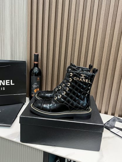 Chanel Paris catwalk new comfortable leg-lengthening black boots