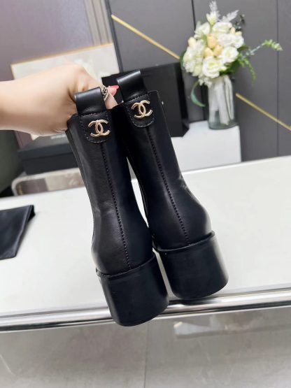 Chanel autumn and winter new black small ladies boots