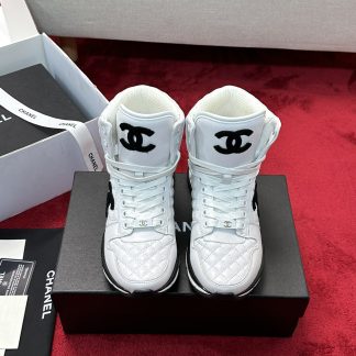 Chanel Early Autumn New Diamond Panda White Sneakers