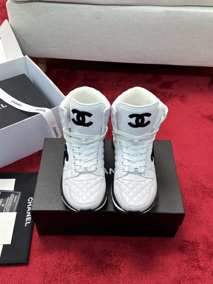 Chanel Early Autumn New Diamond Panda White Sneakers