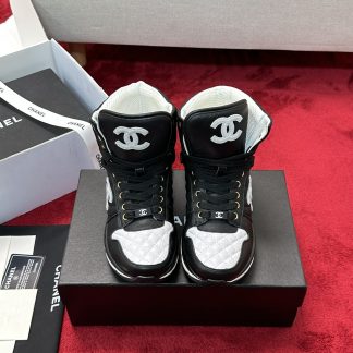 Chanel Early Autumn New Diamond Panda Black and White Sneakers