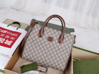 Gucci classic GG diamond quilted pattern handbag