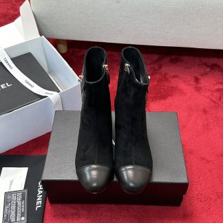 Chanel's new simple, stylish and comfortable black ankle boots with a heel height of 5cm