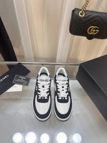 Chanel Spring and Summer Ultra High Quality Black and White Fashionable Casual Sports Sneakers