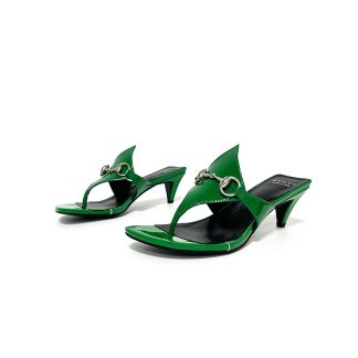 Gucci Spring and Summer Square Toe Flip Flops Classic Buckle Series