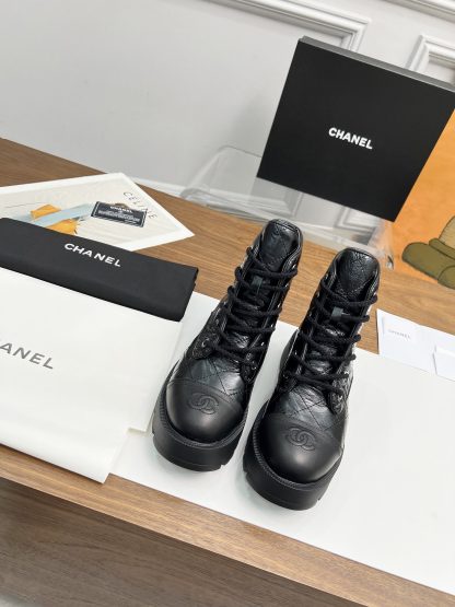 Chanel autumn and winter new black electric embroidery diamond shiny wrinkled leather Martin boots