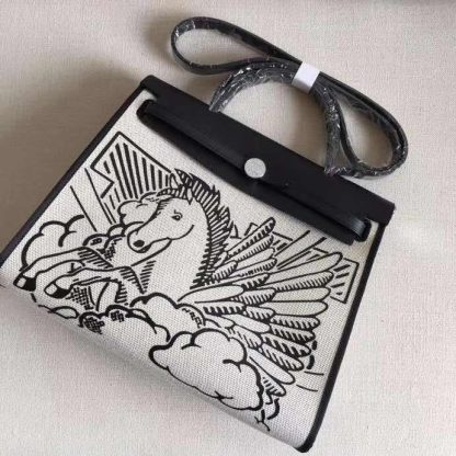 Hermes Red Daily Practical Waterproof Crossbody Bag Unisex Version Size 31X26X10Cm