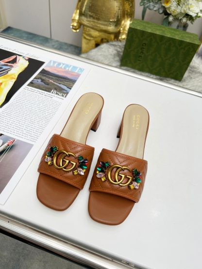Gucci spring and summer new GG rhinestone buckle round toe thick heel slippers