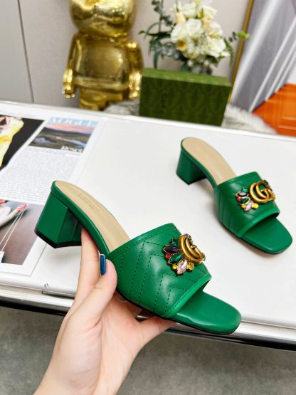Gucci spring and summer new GG rhinestone buckle round toe thick heel slippers