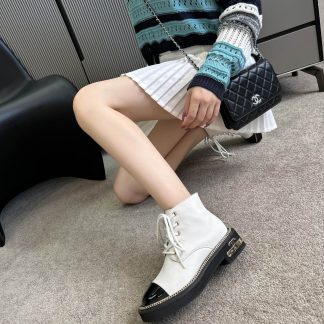 Chanel autumn and winter new fashionable white simple lace-up boots