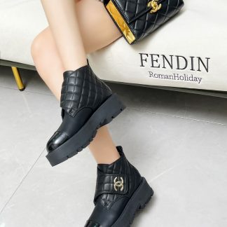 Chanel autumn and winter new black electric show diamond style leather boots