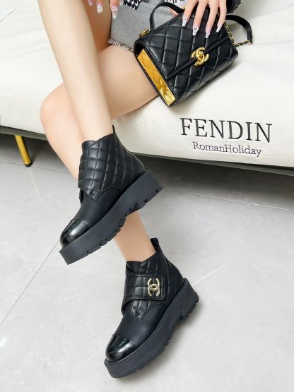 Chanel autumn and winter new black electric show diamond style leather boots