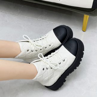 Chanel autumn and winter new white and black electric show diamond style leather boots
