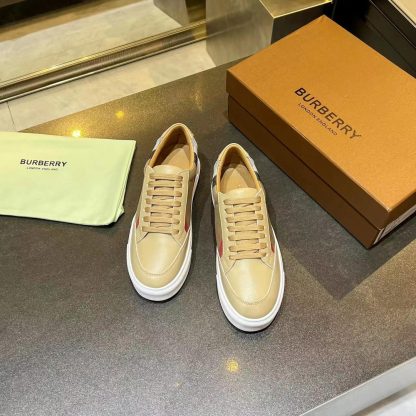 Burberry low-top sneakers