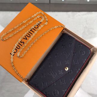 Louis Vuitton m64099 clutch or small handbag