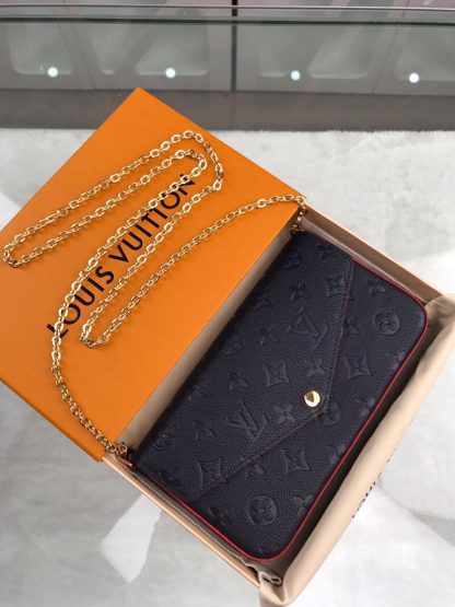 Louis Vuitton m64099 clutch or small handbag