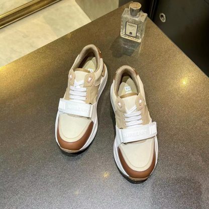 Burberry thick-soled sports shoes - Image 2