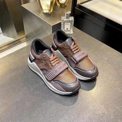 Burberry thick-soled sports shoes