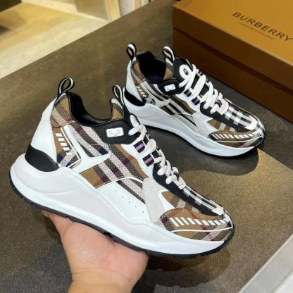 Burberry thick-soled sports shoes - Image 2