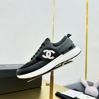 Chanel classic black and white mix and match versatile casual sneakers