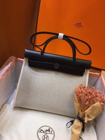 Hermès Beige Preppy Crossbody Bag Unisex Edition