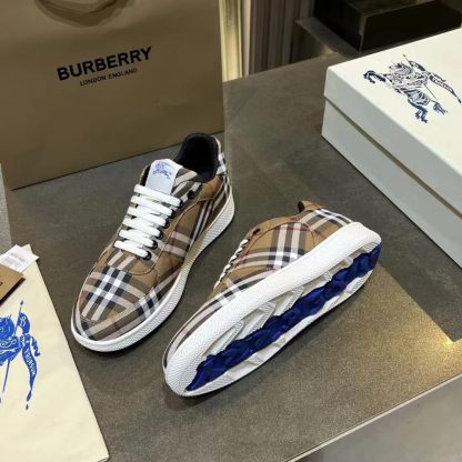 Burberry Classic Casual Sneakers
