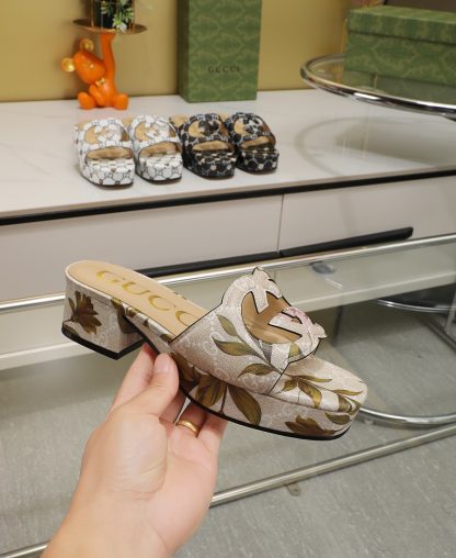Gucci platform slippers - Image 2