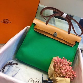 Hermes green low-key not dull lightweight waterproof messenger bag size 31cm