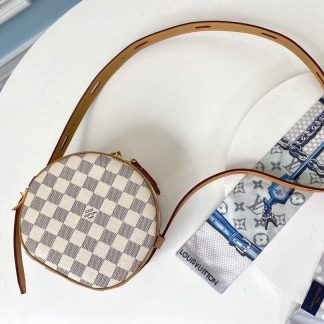 Louis Vuitton M52293 catwalk BOITE CHAPEAU SOUPLE handbag