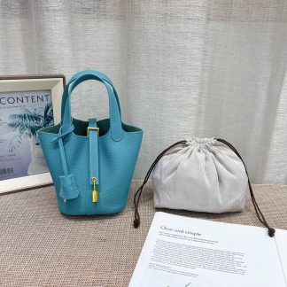 Hermès blue mini 14cm vegetable basket Soft and versatile calfskin Basic daily style