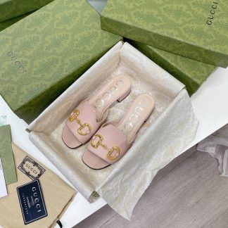 Gucci horsebit shallow design with square toe and three-dimensional square heel slippers