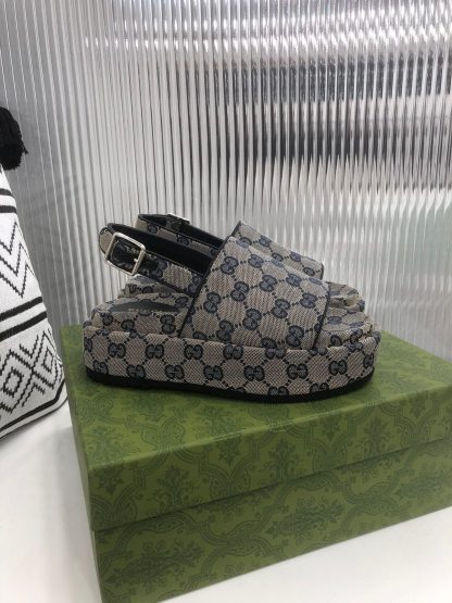 Gucci women's platform sandals - Image 2