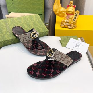 Gucci women's flat slippers