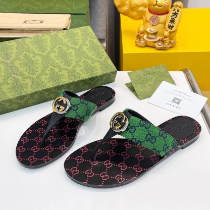 Gucci women's flat slippers
