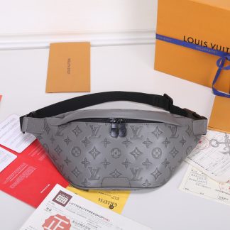 Louis Vuitton M46108 DISCOVERY Small Leather Bag