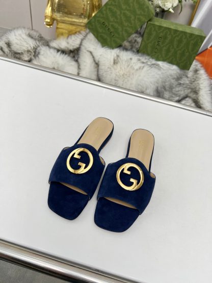 Gucci flat slippers