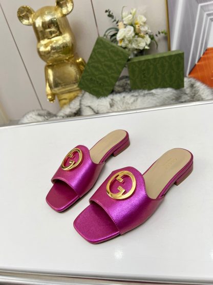 Gucci flat slippers