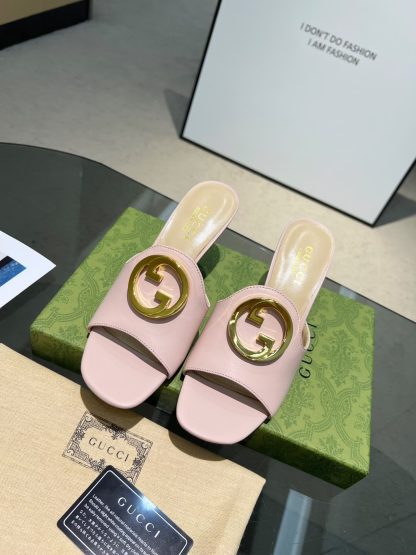 Gucci's classic high-heeled slippers are a must-have for summer - Image 2