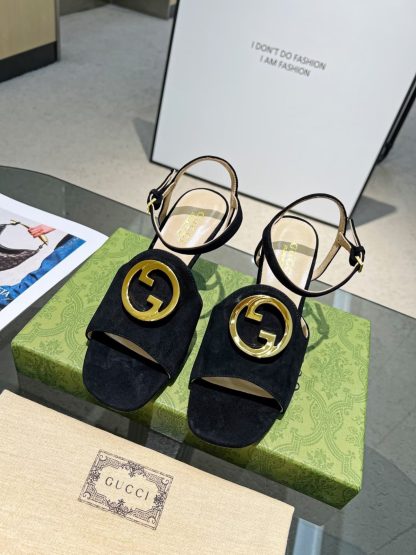 Gucci's classic high-heeled slippers are a must-have for summer - Image 2