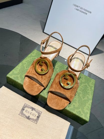 Gucci's classic high-heeled slippers are a must-have for summer - Image 2